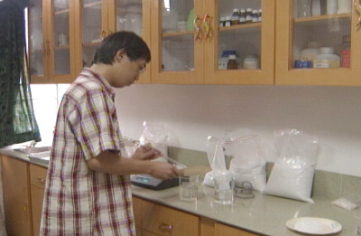 公司高級(jí)顧問華南理工大學(xué)博士生導(dǎo)師鄭建仙